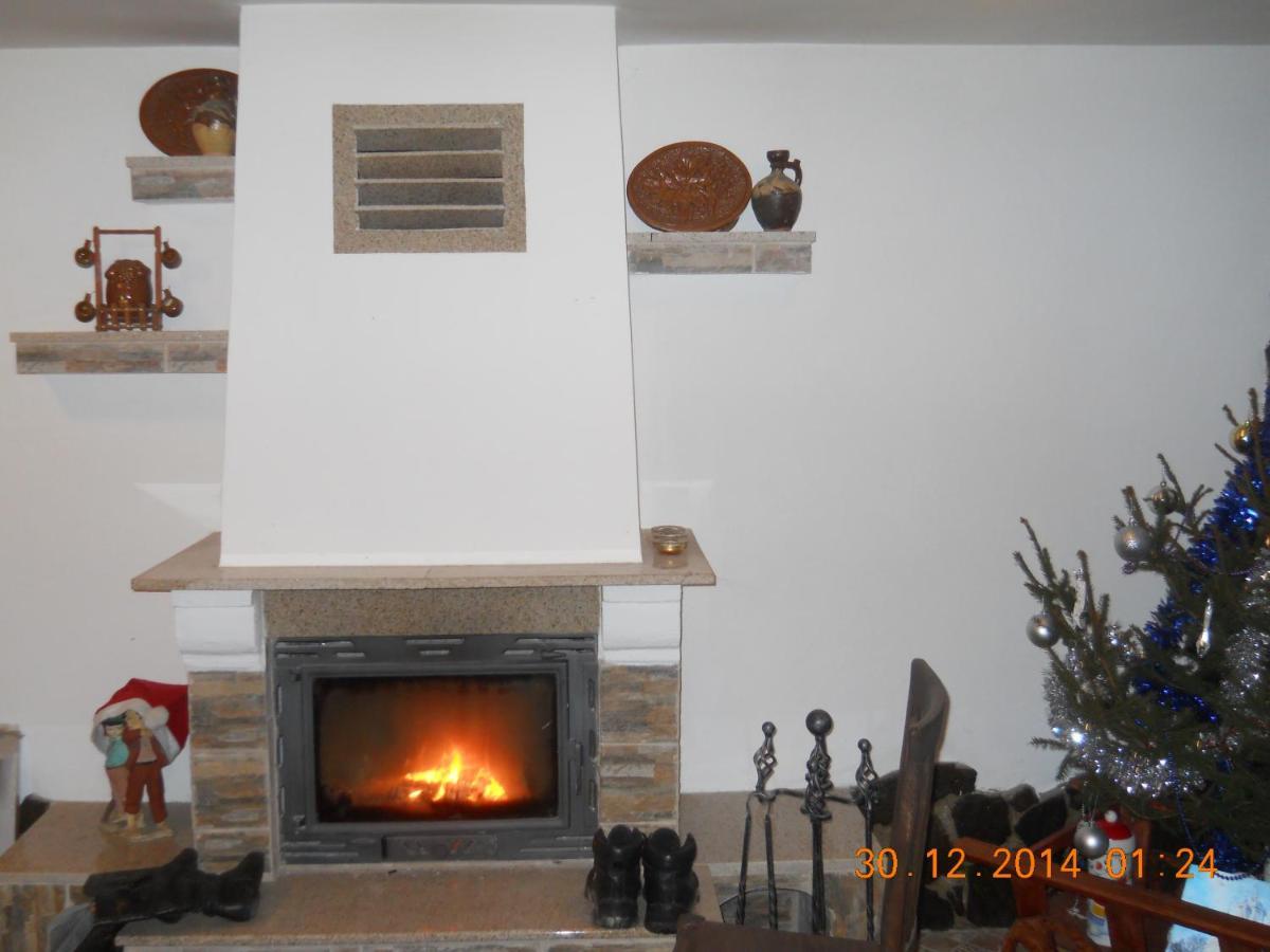 Ferienwohnung La Curtea Argeseana Valea Iasului Exterior foto