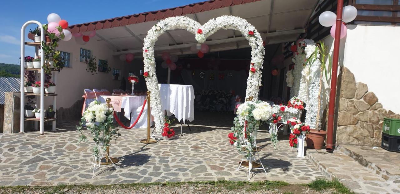 Ferienwohnung La Curtea Argeseana Valea Iasului Exterior foto