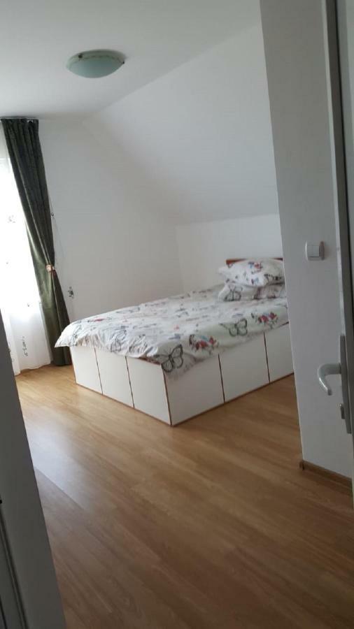 Ferienwohnung La Curtea Argeseana Valea Iasului Exterior foto