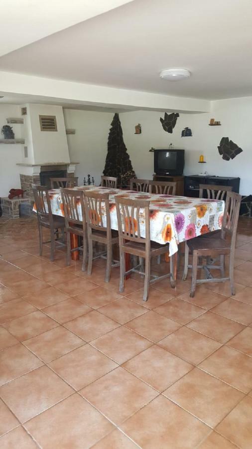 Ferienwohnung La Curtea Argeseana Valea Iasului Exterior foto