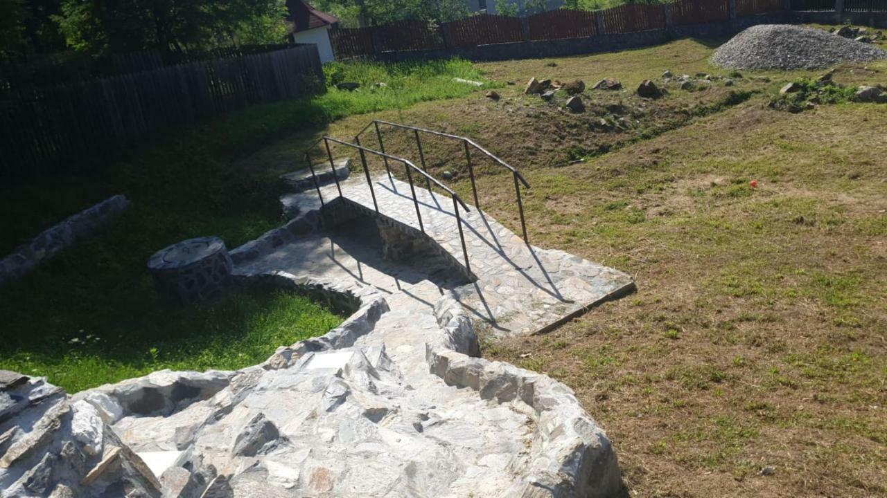 Ferienwohnung La Curtea Argeseana Valea Iasului Exterior foto