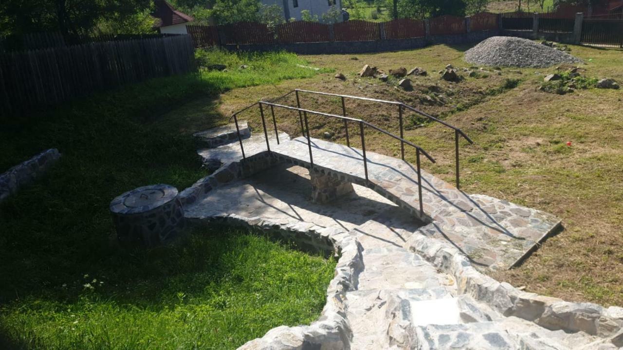 Ferienwohnung La Curtea Argeseana Valea Iasului Exterior foto