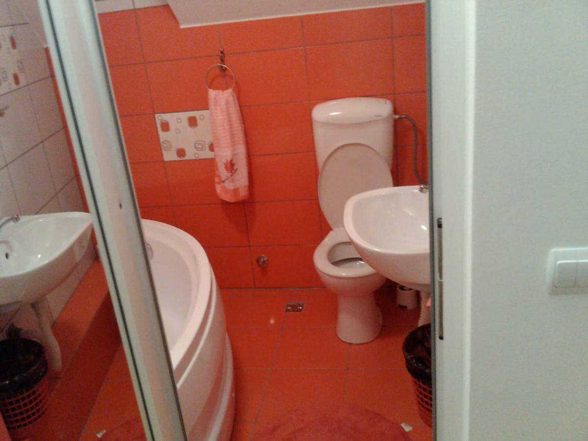 Ferienwohnung La Curtea Argeseana Valea Iasului Exterior foto