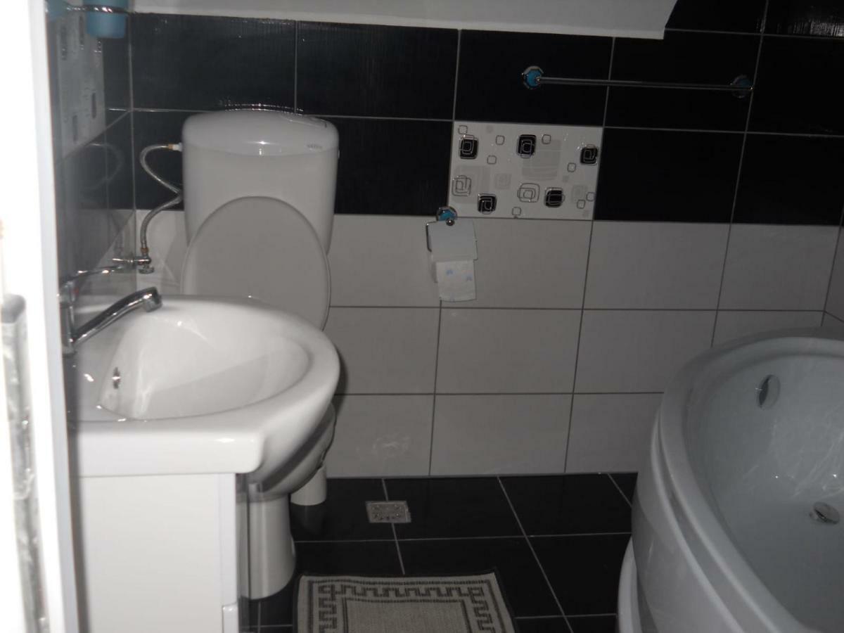 Ferienwohnung La Curtea Argeseana Valea Iasului Exterior foto